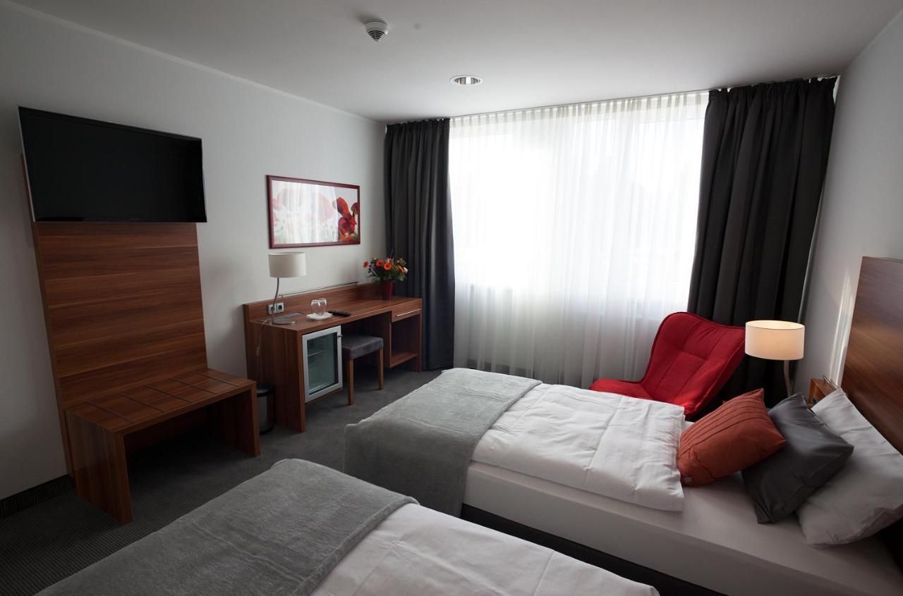 Hotel Burgholz Stockheim  Екстер'єр фото